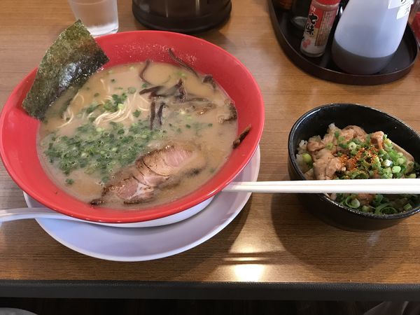 「博多ラーメン」@博多長浜らーめん とんこつとん太の写真