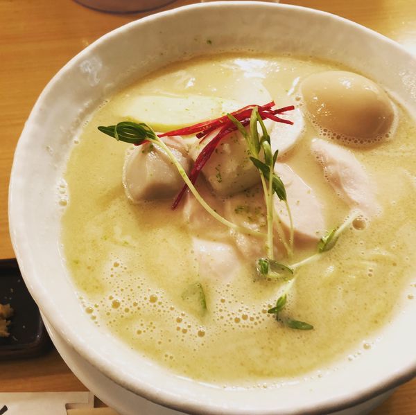 「特製鶏白湯soba」@銀座 篝 銀座エチカ店の写真