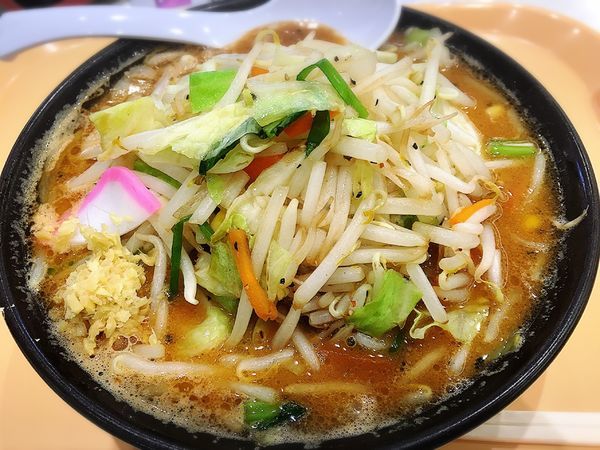 「みそタンメン」@トナリ 越谷レイクタウン店の写真