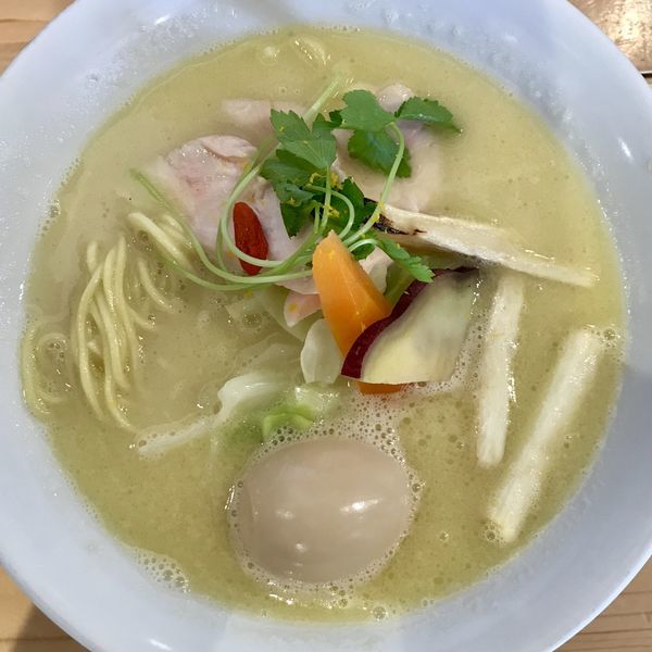 「鶏白湯SOBA￥950円（味玉＋120円）」@銀座 篝 アトレ浦和店の写真