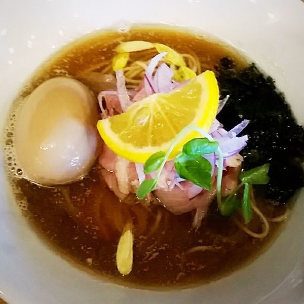 「金煮干しそば ８００円＋トムヤム玉２５０円」@麺's キッチン RIRIの写真