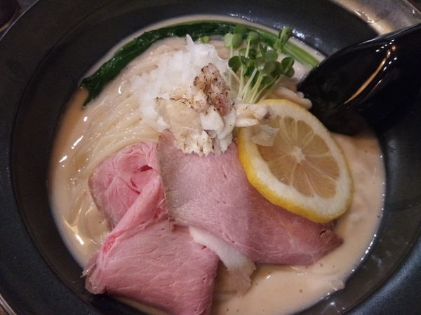 「【限定】山崎真鯛と羅臼昆布の冷やし白湯」@布施丿貫の写真