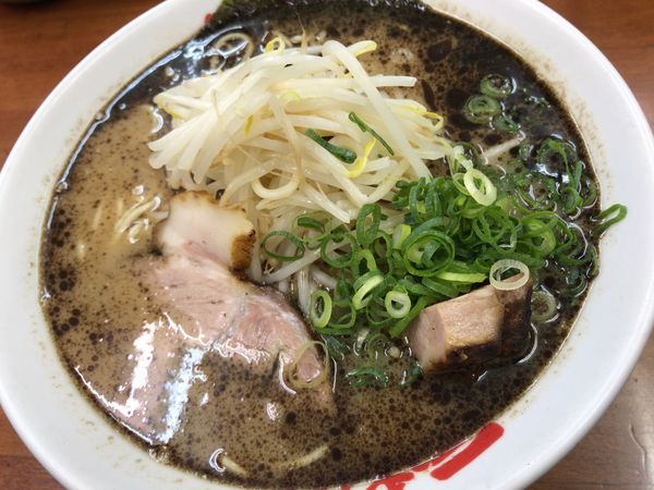 「らーめん(麺大盛り)」@なんつッ亭 弐 品川店の写真