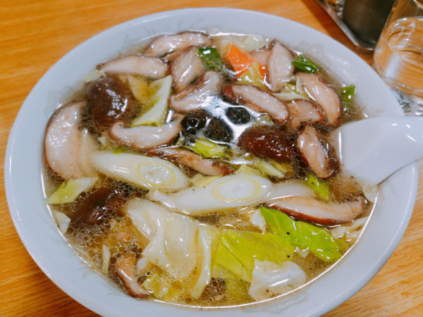 「椎茸そば　900円」@二葉の写真