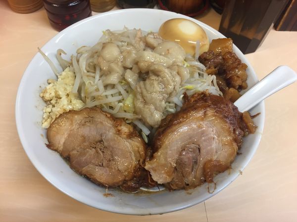 「ラーメン・半熟味玉」@自家製ラーメン 大者の写真