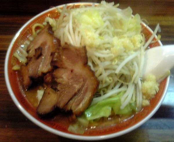 「極太にんにく醤油」@らーめん てらの写真