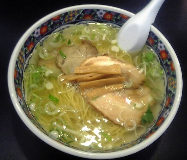 「味彩塩拉麺」@函館麺厨房あじさい 本店の写真