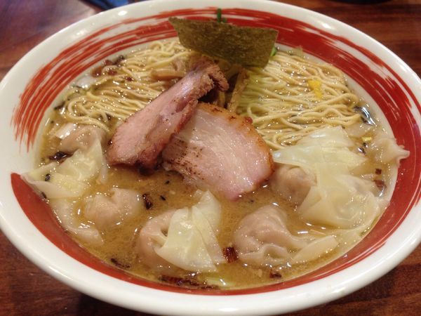 「味噌ワンタン麺」@麺屋 悠の写真