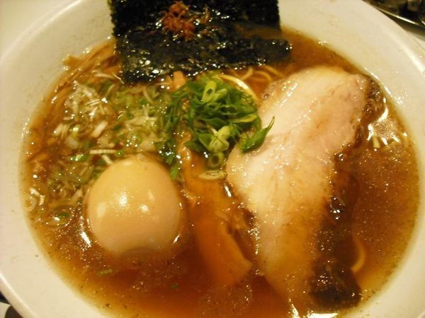 「煮干し味玉そば」@一汁三にぼし 裏不如帰の写真