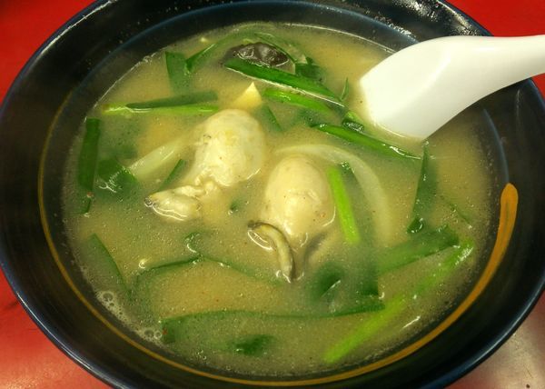 「【季節限定】MiNiカキらーめん（塩味）　950円」@やじ満の写真