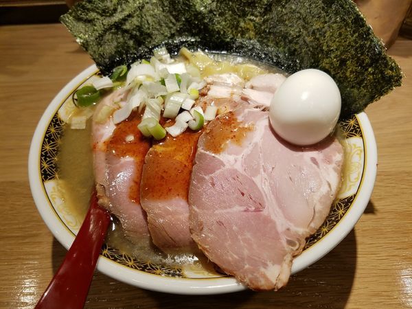 「特製すごい煮干ラーメン(1100円)」@ラーメン凪 川口東口駅前店の写真