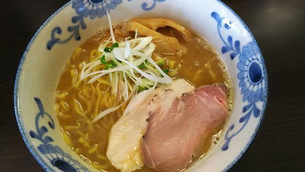 「バリ鰹らーめん」@麺屋AMOREの写真