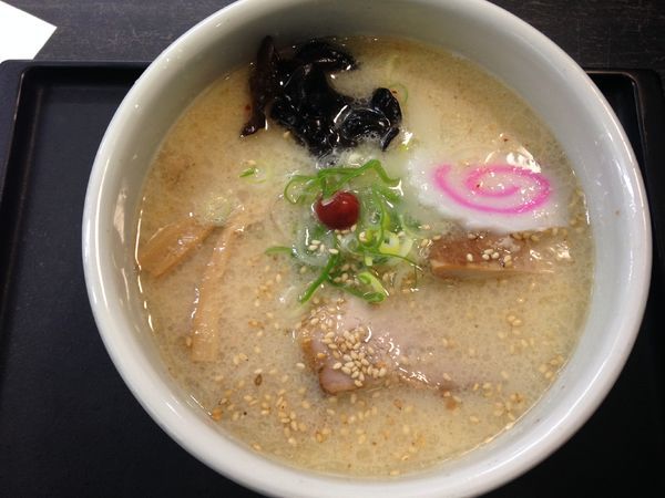 「しおラーメン」@らーめん 山頭火 旭川本店の写真