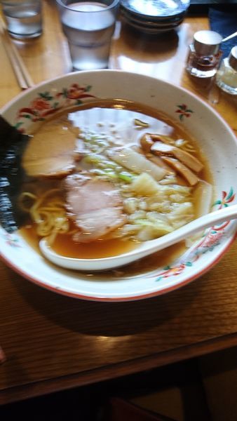「醤油ラーメン」@地鶏ラーメン 自給屋の写真