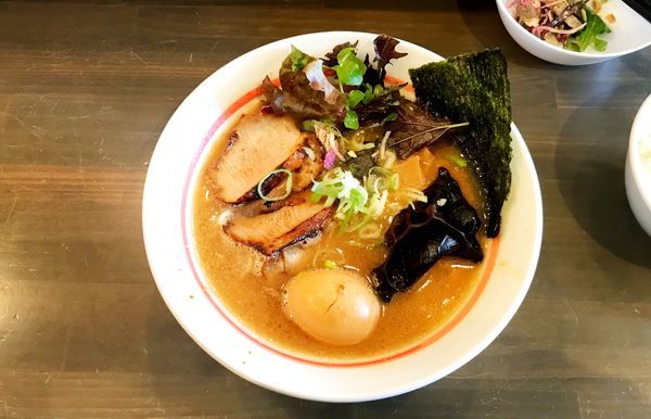 「トントロチャーシュー麺」@一閑人 鎌倉本店の写真