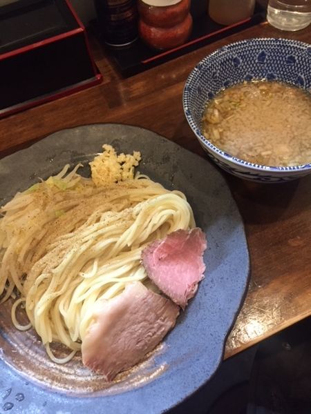「つけ麺　700円　大盛（同一料金）・ニンニク・アブラ・魚粉」@ラーメンJAPAN 川口本店の写真