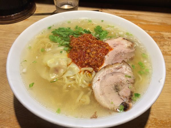 「赤まる塩らー麺（大盛り）」@横濱元町 本丸亭 横浜店の写真