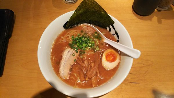 「特製ラーメン」@然屋 草加店の写真