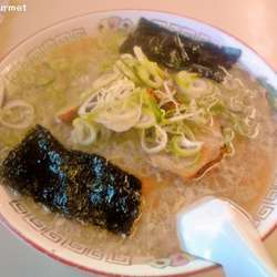 特製炙りとんこつちゃーしゅーめん (780円)税別