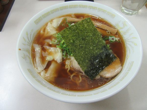 「正油ワンタンメン（８３０円）」@支那そば一麺 下広岡店の写真