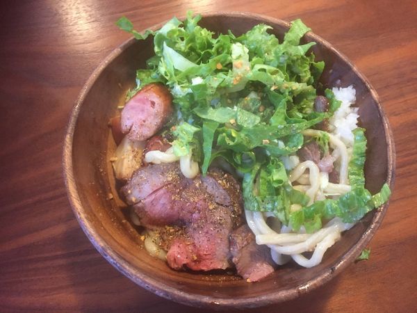 「classic beef palette¥1000」@Handicraft Worksの写真