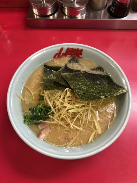「醤油ネギラーメン中盛」@山岡家 越谷レイクタウン店の写真
