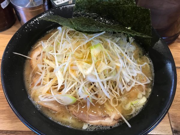 「ネギチャーシュー麺 1070円」@壱八家 つきみ野店の写真