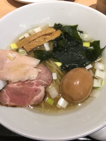 「半熟味玉鶏そば(塩)」@松戸富田製麺 ららぽーとTOKYO-BAY店の写真