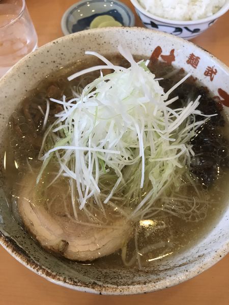 「塩ラーメン」@麺武 はちまき屋の写真