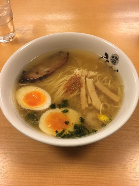 「塩玉ラーメン」@塩専門 ひるがお 東京駅店の写真