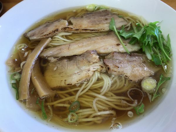 「醤油チャーシューメン750円」@自家製麺 しゅん作の写真