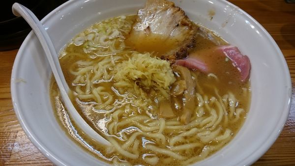 「しょうがらーめん（750円）＋生姜＆半ライス（10＋50円）」@神保町しょうがらーめん 美空の写真