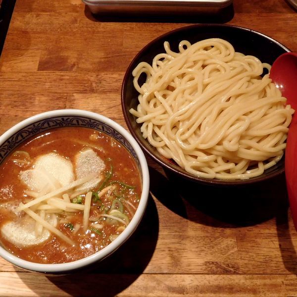 「【期間限定】生姜つけ麺（中300g同額 890円）」@つけ麺専門店 三田製麺所 新宿西口店の写真