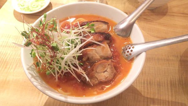 「チリチキンラーメン」@九十九とんこつラーメン 恵比寿本店の写真