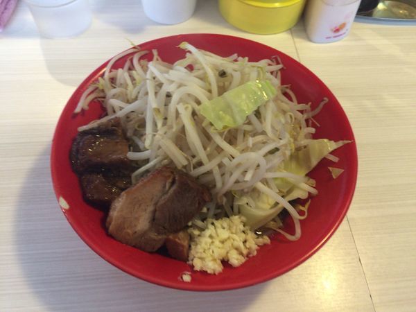 「ブタメン 中 ヤサイ少しマシ」@恵比寿ブタメンの写真