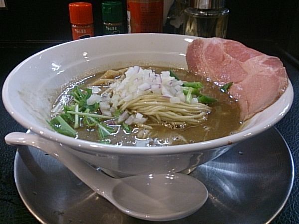 「濃厚煮干し豚骨らーめん」@煮干し豚骨らーめん専門店 六郷 町田店の写真