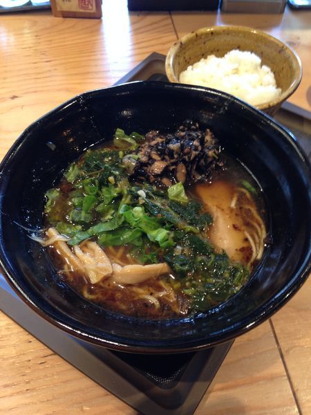 「朝醬そば ライス モロヘイヤ 黒豆納豆」@麺場 浜虎 横浜店の写真