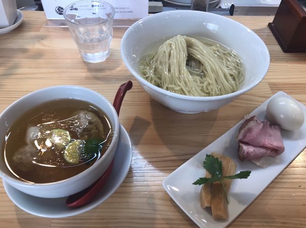 「特級白醤油つけ麺」@自家製麺 くろ松の写真