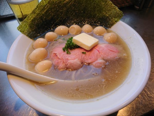 「浅蜊しおバター1000円＋うずら50円×2＋1」@さんじの写真