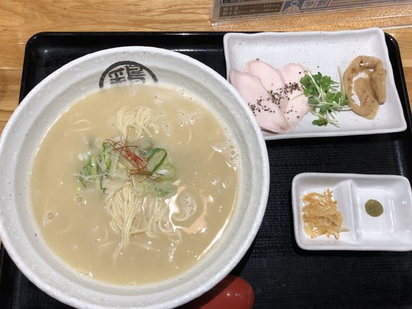 「濃厚鶏白湯らーめん ¥908+税」@らーめん 一宮鶏白湯 鶏神の写真