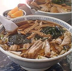 「ねぎラーメン780円+大盛100円＋つまみメンマ」@富久栄楼の写真