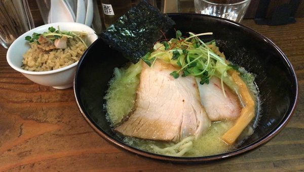 「牡蠣のクリーム塩SOBA(期間限定)＋貝めし」@貝だしラーメン 貝ガラ屋の写真