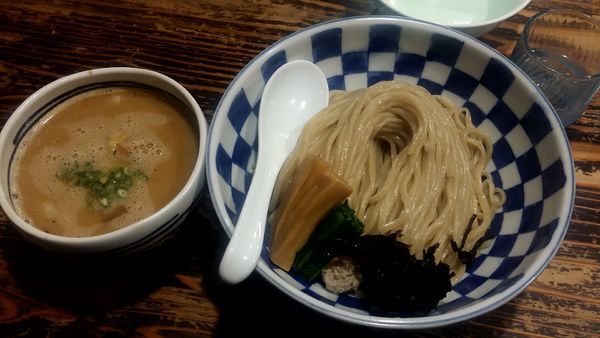 「濃厚旨こく 鶏そば 800円＋中盛50円」@らーめん 二代目吉田商店の写真