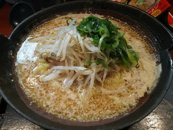 「焼き白味噌らーめん　※クーポンで６００円　＋大盛り」@麺屋 蔵人 茅野本店の写真