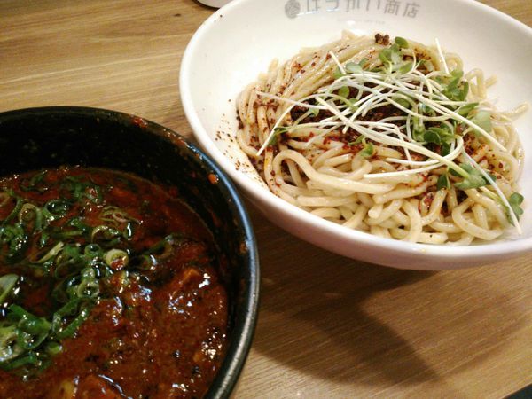 「【限定】牛スジの麻辣つけそば ￥850」@はつがい商店の写真