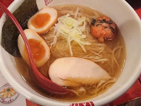 「【限定】あす花 feat.神保町黒須 「燻しお えびそば」」@麺処 あす花の写真