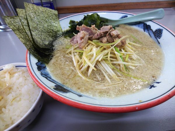 「ネギラーメン＆サービス小ライス」@ラーメンショップ 122号騎西店の写真