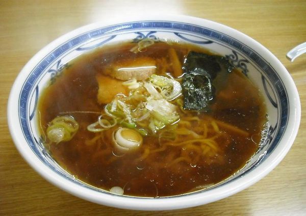 「手打中華そば」@さかもと食堂の写真