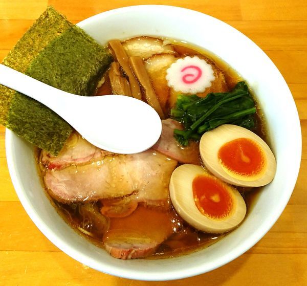 「焼豚麺＋味玉」@白河手打中華そば 法隆の写真