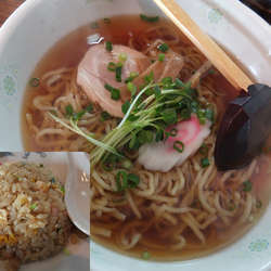 ラーメン+半チャーハン
